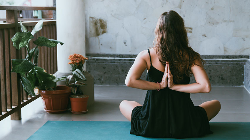 Everything you need to know about pregnancy yoga