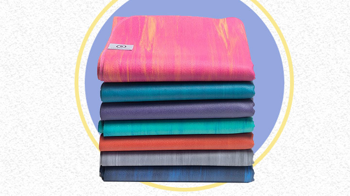 Best yoga travel mats and towels for your summer escape